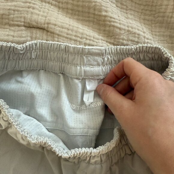 Lululemon Lab High-Rise Cuffed Trouser, Light Vapor, Size 4 / 24-26" - Picture 5 of 7